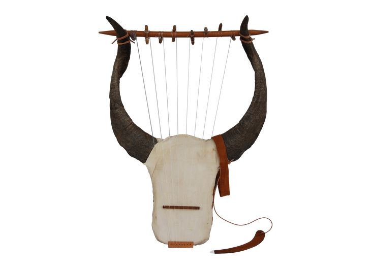 eight-stringed-lyra