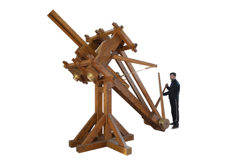 The “palintonos” catapult
