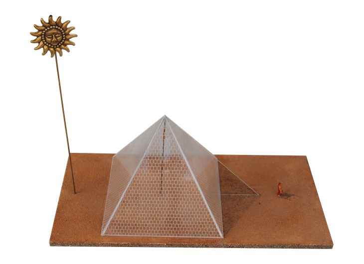 Model demonstrating the measurement of the pyramid of Cheops using a gnomon and shadows